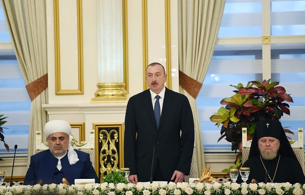 ilham-eliyev-iftar-merasiminde