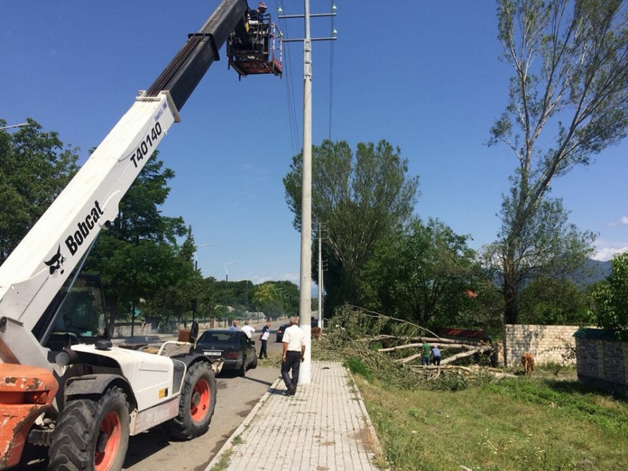 66-yasayis-menteqesinde-elektrik-enerjisinin-verilisi-berpa-edilib