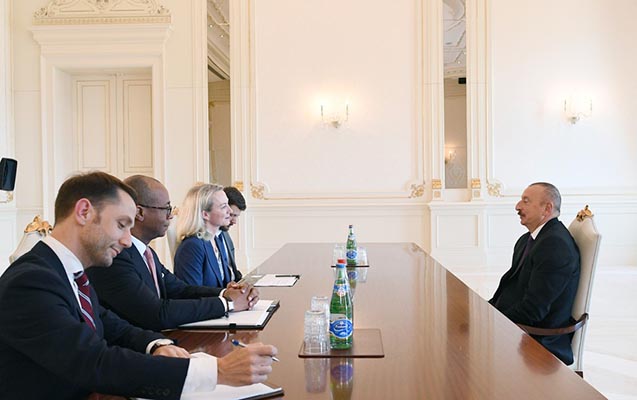 prezident-abs-dovlet-departamenti-resmisini-qebul-edib