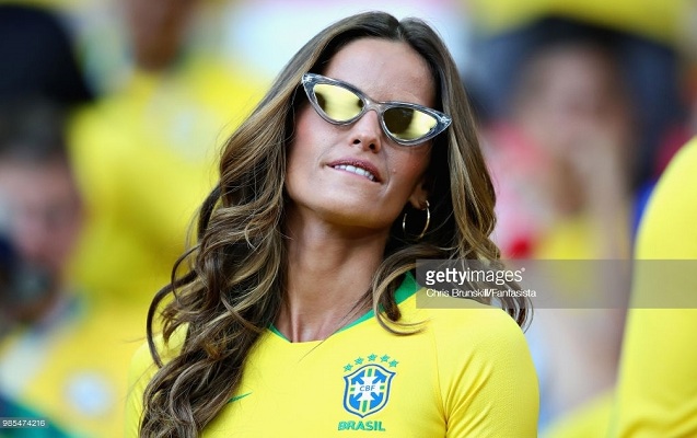meshur-model-braziliyani-bele-destekledi