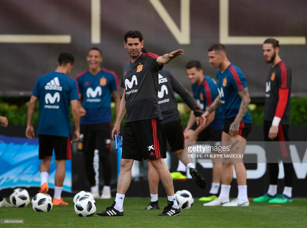 yerro-penalti-vuracaq-futbolculari-da-secdi