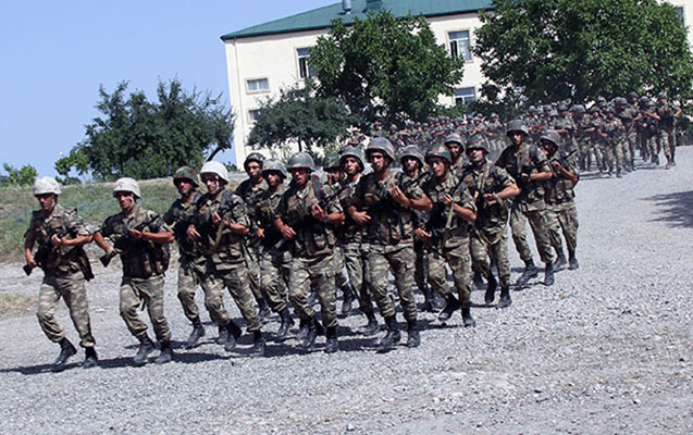 azerbaycan-ordusu-herekete-kecdi