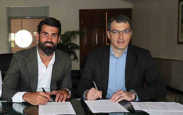 volkan-demirelle-yeni-muqavile-imzalandi