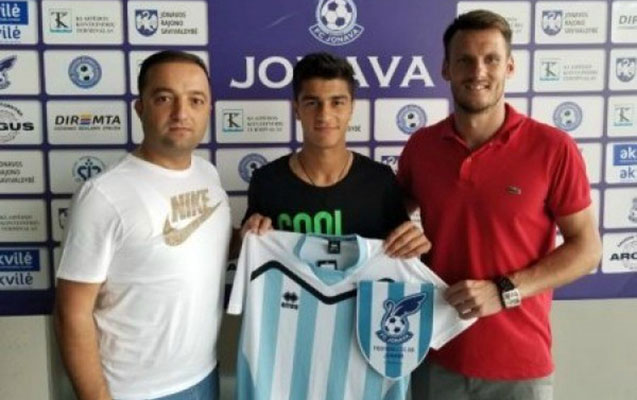 futbolcumuzdan-litvada-ugurlu-debut