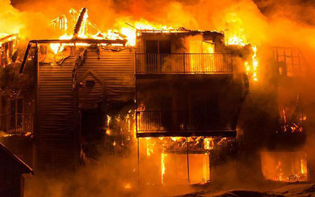 qocalar-evinde-yangin