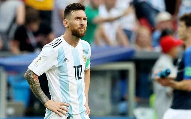messi-bas-mesqciden-1-illik-icaze-aldi
