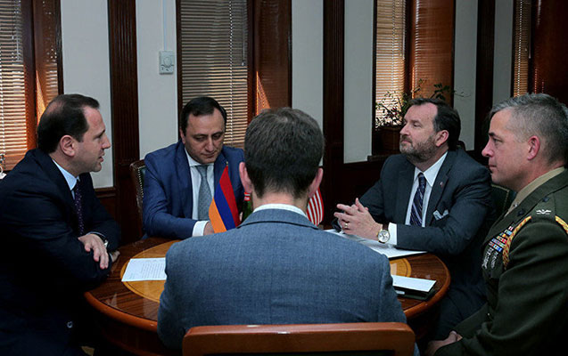 abs-sefiri-ermeni-nazirden-naxcivanla-serheddeki-veziyyeti-sorusdu