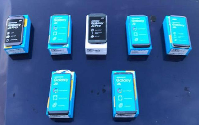 magazadan-10-eded-telefon-ogurladi