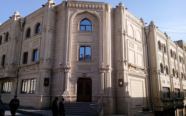 azerbaycanda-bu-universitet-baglandi