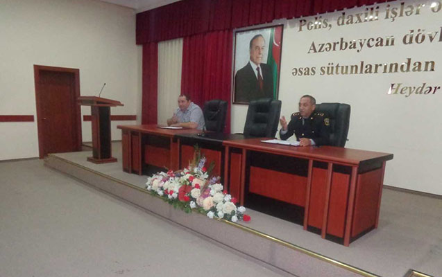 polis-idaresinde-din-xadimleri-ile-gorus-olub