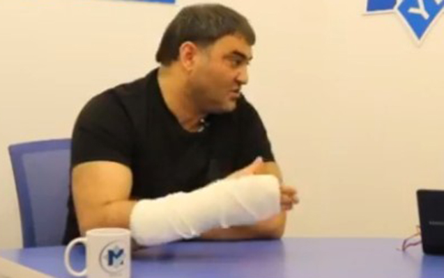 ele-de-boyuk-dava-olmayib