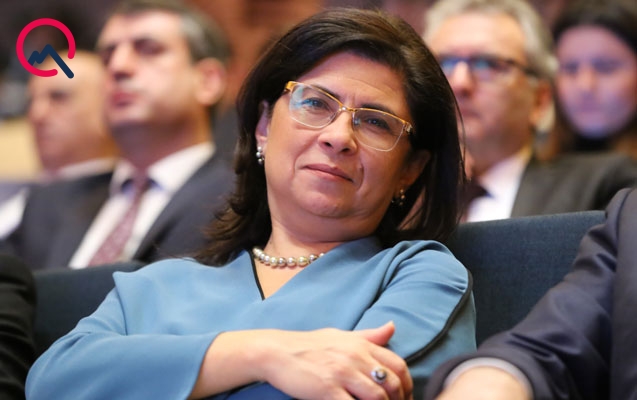 yeni-rektor-iki-dekani-isden-cixartdi