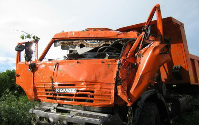 kamaz-dereye-asdi-17-yasli-oglan-oldu