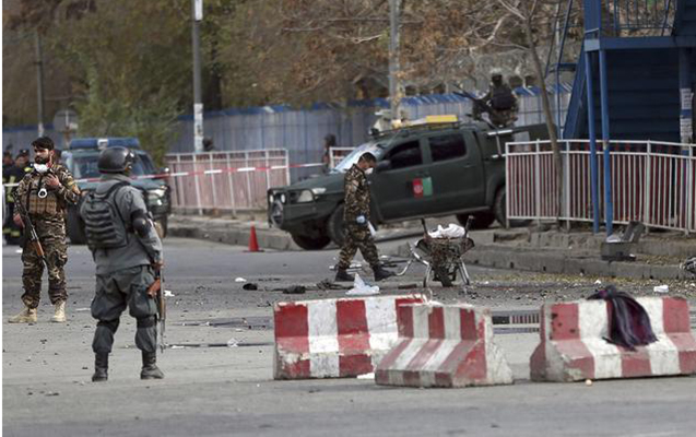 taliban-efqanistanda-polislere-hucum-etdi