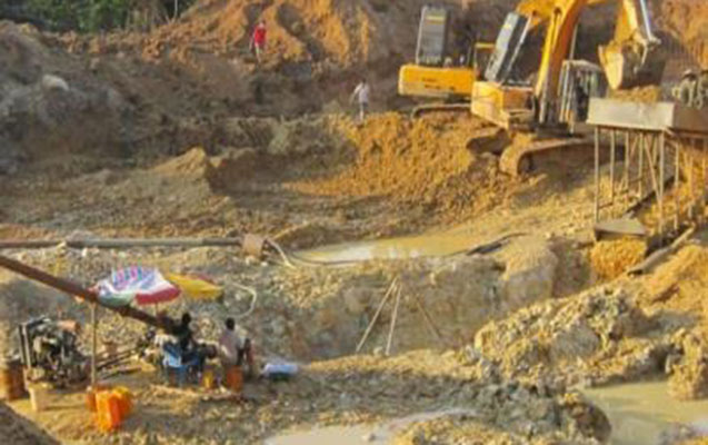 efqanistanda-qizil-medeni-ucdu