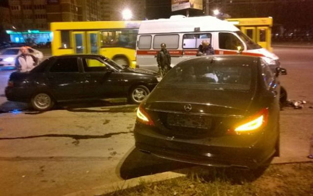 mercedesle-bmw-toqqusdu