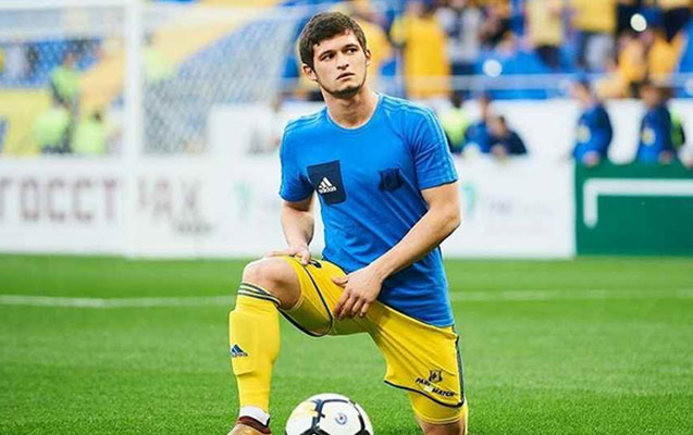 azerbaycanli-futbolcu-spartakda