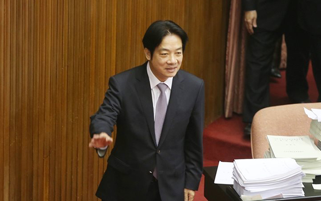 bas-nazir-nazirler-kabineti-ile-birge-istefaya-gedir