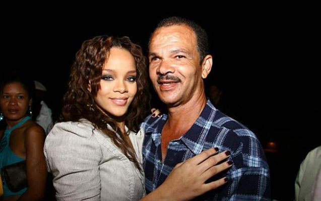 rihanna-atasini-mehkemeye-verdi
