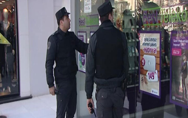yeniyetme-xususi-qorunan-magazalara-ogurluga-girdi