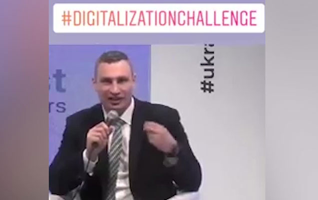 mer-davosda-bu-sozu-3-defe-deye-bilmedi