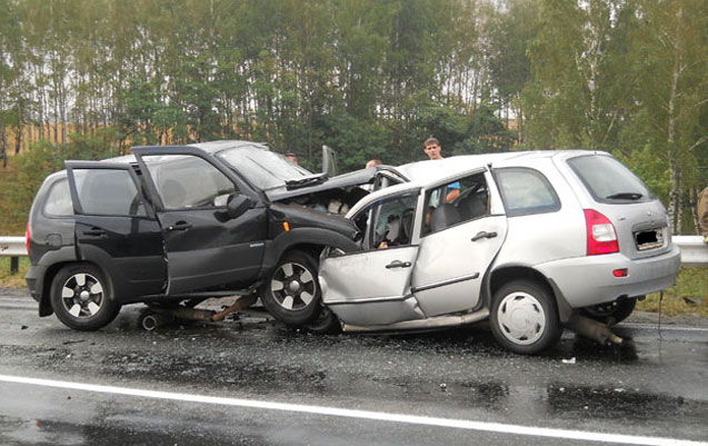 dunen-olkede-1-yol-qezasi-olub