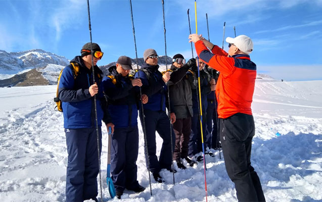 generalin-rehberliyi-ile-telim-kecirilir