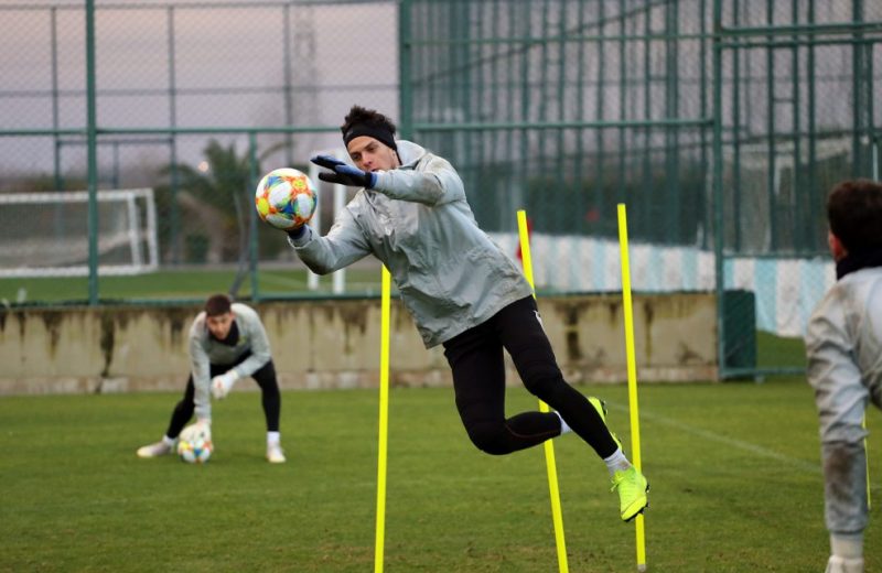 transferimi-azerbaycanda-musbet-qarsiladilar