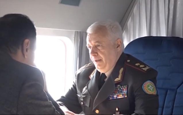 nazir-muavini-fhn-in-xususi-helikopteri-ile-samaxida