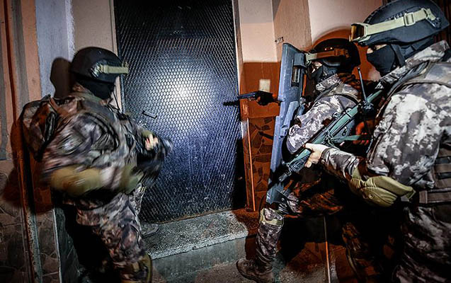 turkiyede-bu-gun-200-narkotacir-saxlanildi