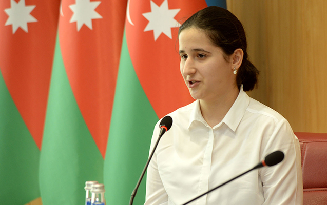 reyhan-qizil-medal-qazandi