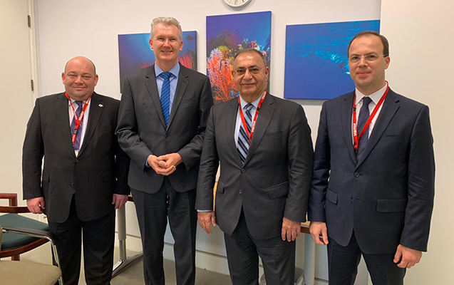 deputatlarimiz-avstraliyaya-gedib