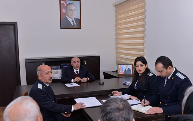 bas-prokuror-salyanda-vetendaslari-qebul-edib