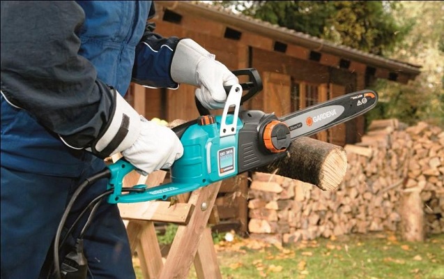 agac-budayarken-misarla-ayagini-kesdi