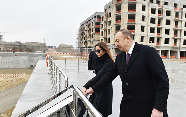 prezident-44-menzilli-binanin-temelini-qoydu