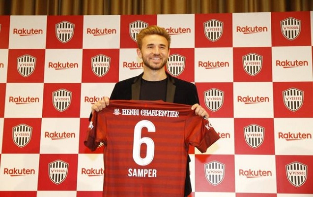 barselonadan-ayrildi-inyestanin-yanina-getdi