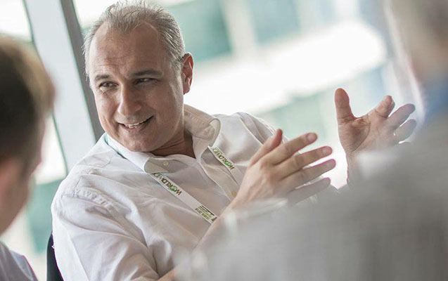 teyyareye-iki-deqiqe-gecikdi-heyatda-qaldi