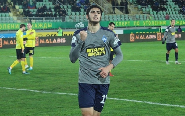seydayev-dogum-gununu-qolla-qeyd-etdi