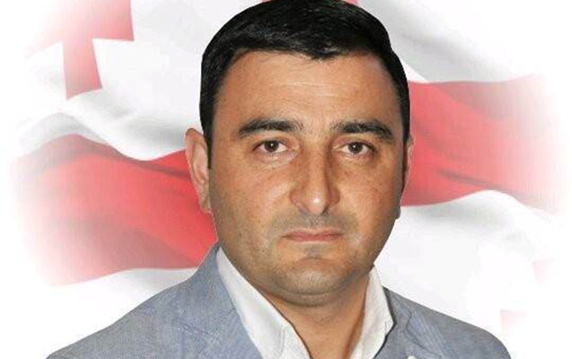 gurcustanin-azerbaycanli-belediyye-uzvu-rusvete-gore-tutuldu