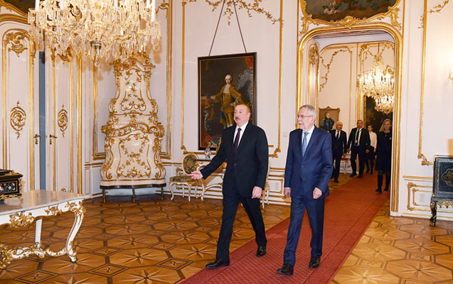 prezident-avstriyali-hemkari-ile-gorusdu