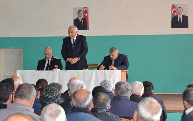 ali-aliyev-novbeti-seyyar-qebul-kecirib