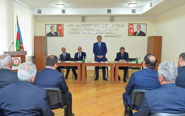 lenkeranin-dag-kendinde-seyyar-qebul-kecirildi