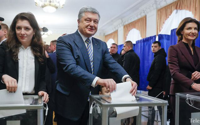 porosenko-ailesi-ile-birlikde-ses-verdi