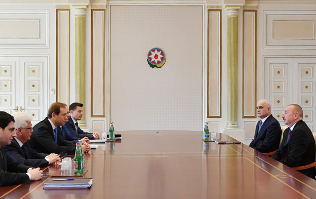 prezident-denis-manturovu-qebul-etdi