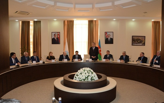 azerbaycanda-son-bir-ilde-heyata-kecirilen-islahatlar-deyirmi-masada-muzakire-edildi