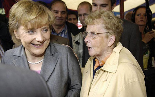 angela-merkelin-90-yasli-anasi-oldu