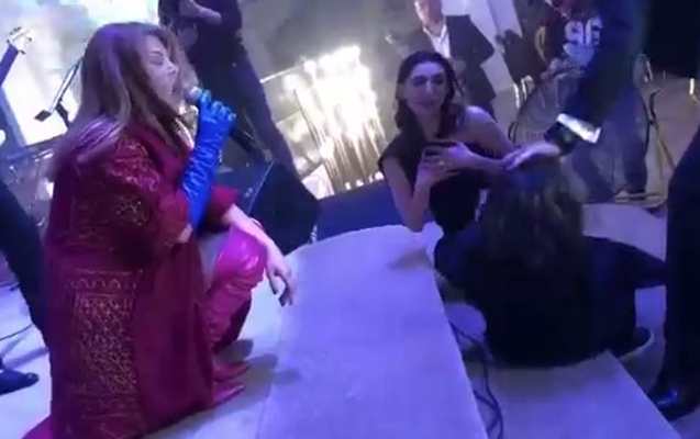 aygunu-goren-azyasli-heyecanlandi