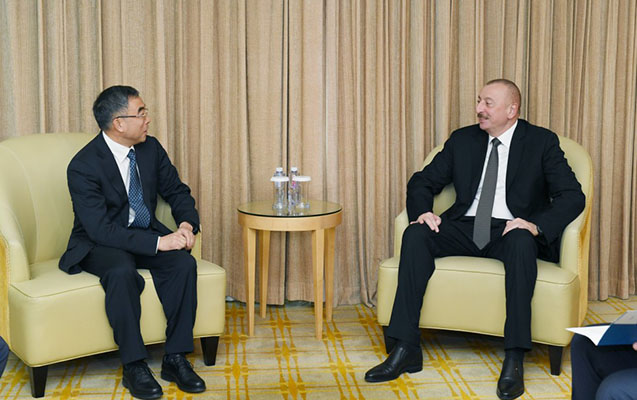 Əliyev “Huawei” şirkətinin sədri ilə görüşdü