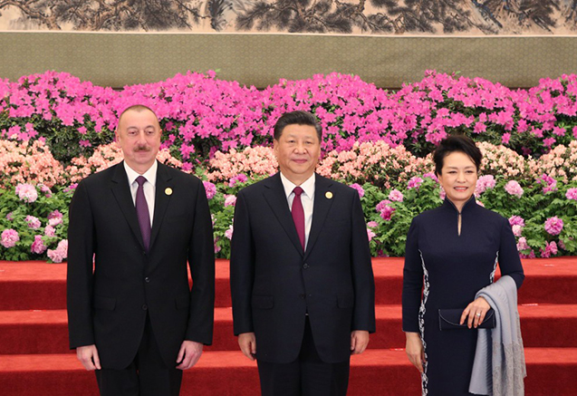 ilham-eliyev-cinde-liderler-serefine-verilen-ziyafetde