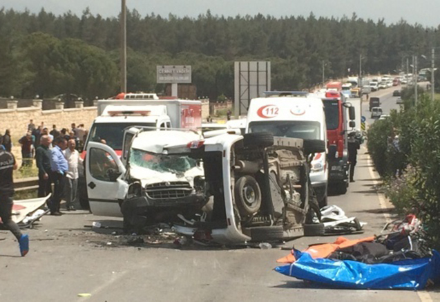 turkiyede-agir-yol-qezasi-7-nefer-olub